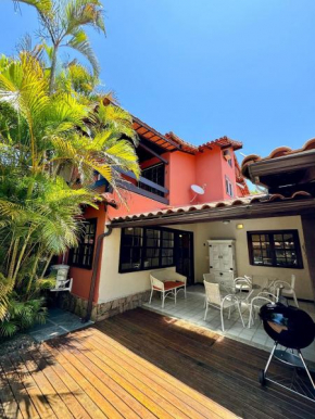 Casa com piscina em condomínio Geribá